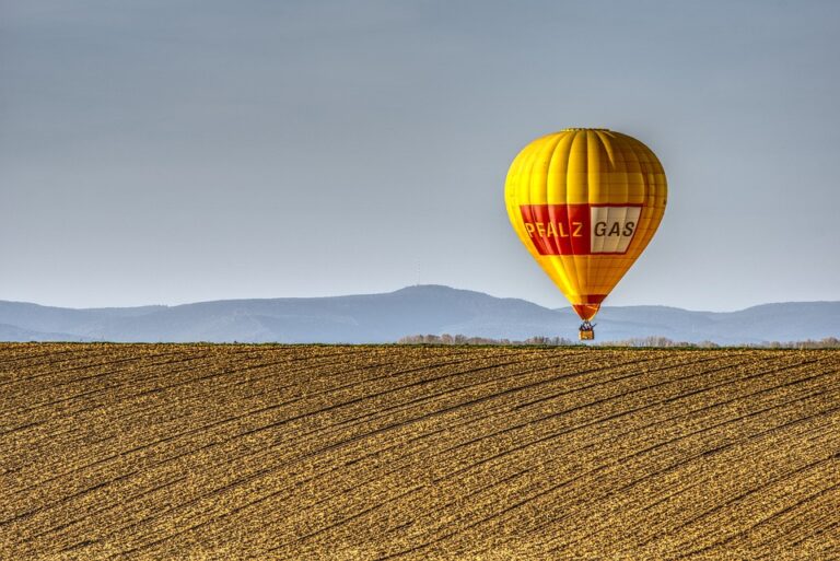 10 nejlepších věcí, které můžete vzít s sebou do letadla