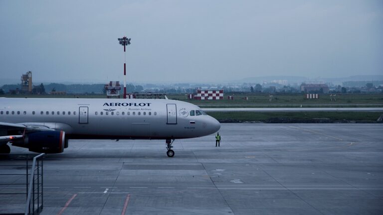 Neuvěřitelné! Zjistěte, kolik pasažérů denně projde vídeňským letištěm!