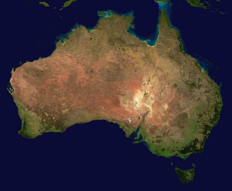 10 neuvěřitelných jezer v Austrálii, která vás ohromí!