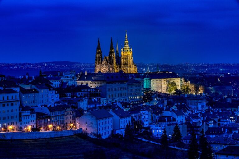 10 nejúchvatnějších hradů v Praze, které musíte vidět na vlastní oči!