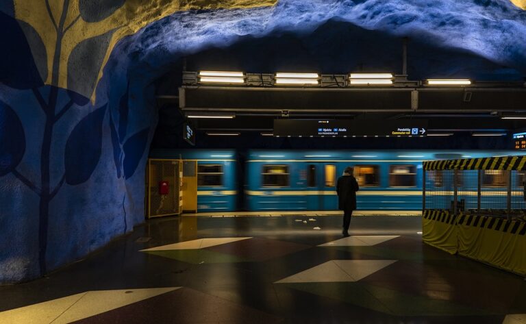 Tajemství podzemního labyrintu: Kam vedou tunely hlavního nádraží v Praze?