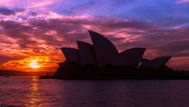 10 neuvěřitelných památek v Austrálii, které vás dostanou do kolen!