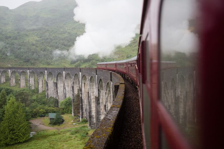 10 nejlepších destinací pro dovolenou s dětmi vlakem – neuvěřitelné zážitky čekají!
