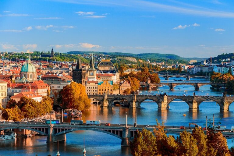 Zaručeně nejlepší místa na ochutnávku v Praze – Zjistěte, které delikatesy stojí za to vyzkoušet!